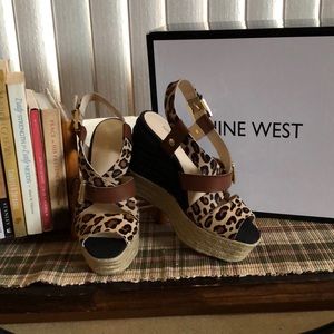 Nine West, dyed pony hair & leather upper, size 7.